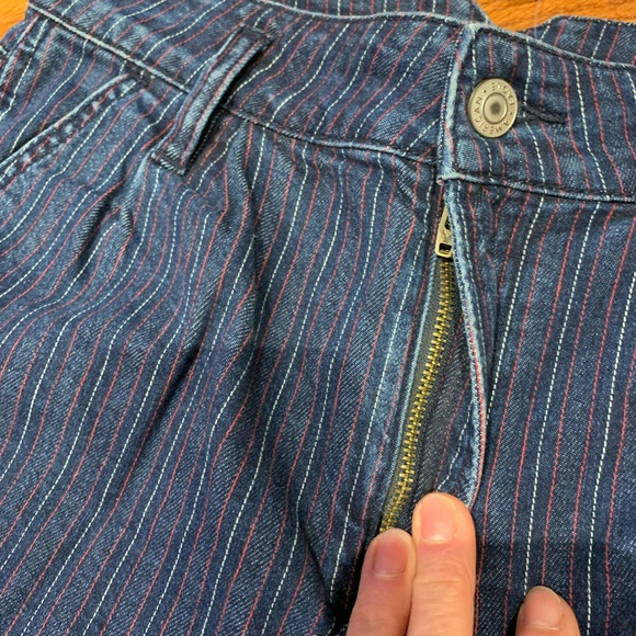 American Eagle Pleated High Rise Striped Mom Jeans/Trousers 2 - Picture 5 of 13
